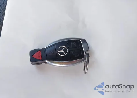 2013 Mercedes-Benz C 300 Luxury 4Matic from USA, damaged, VIN WDDGF8AB3DA833776